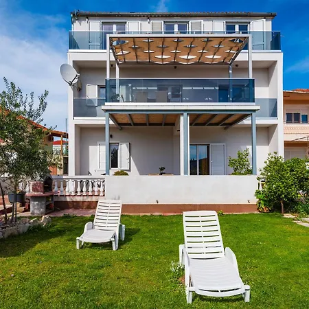 Apartments Lucija Mari Tribalj Exterior foto