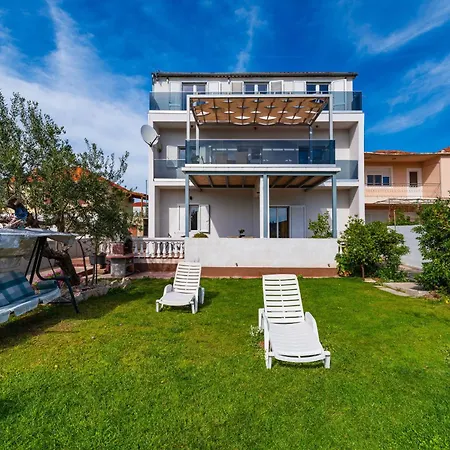Apartments Lucija Mari Tribalj Exterior foto