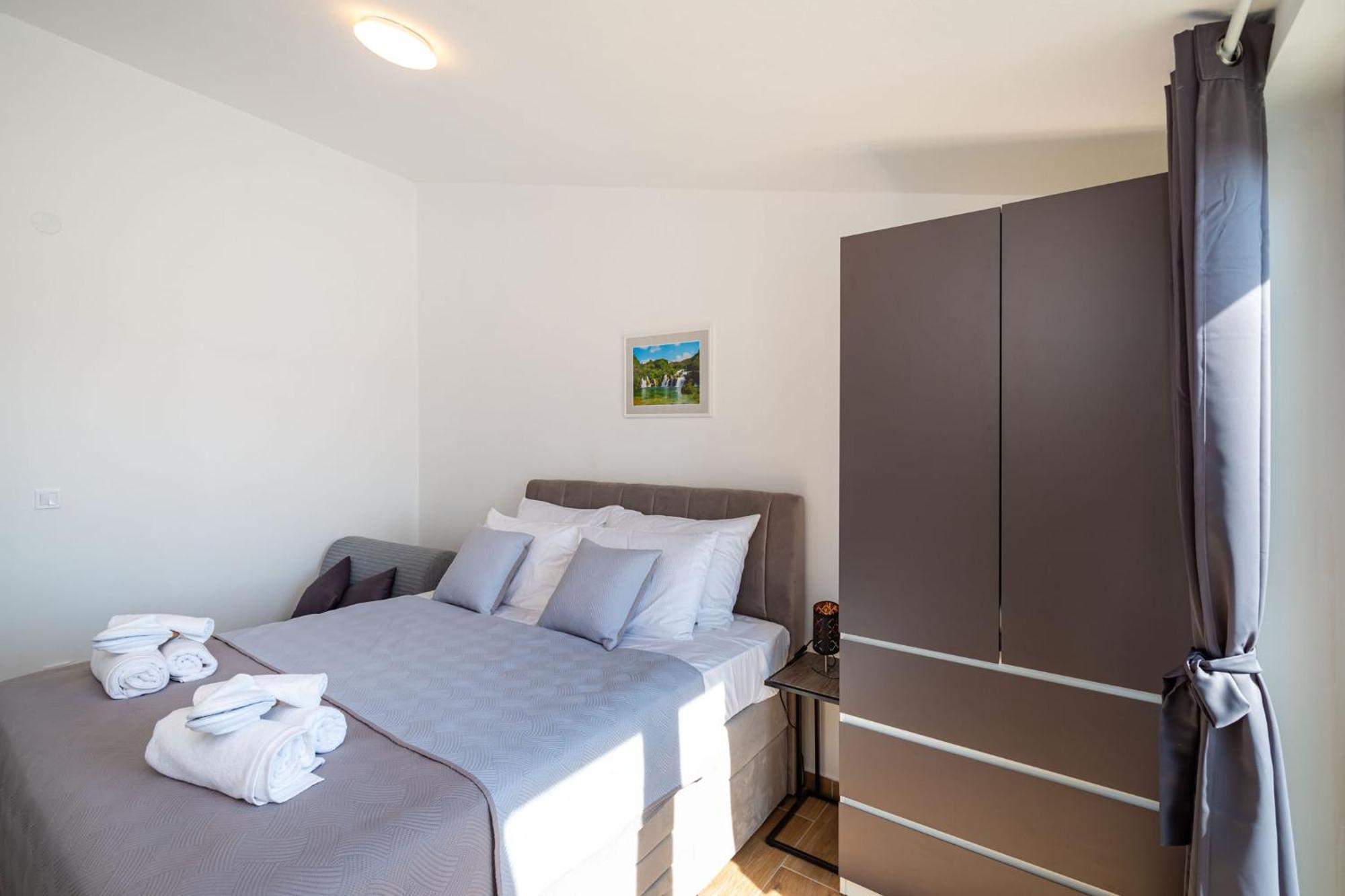 Lucija Mari Apartment