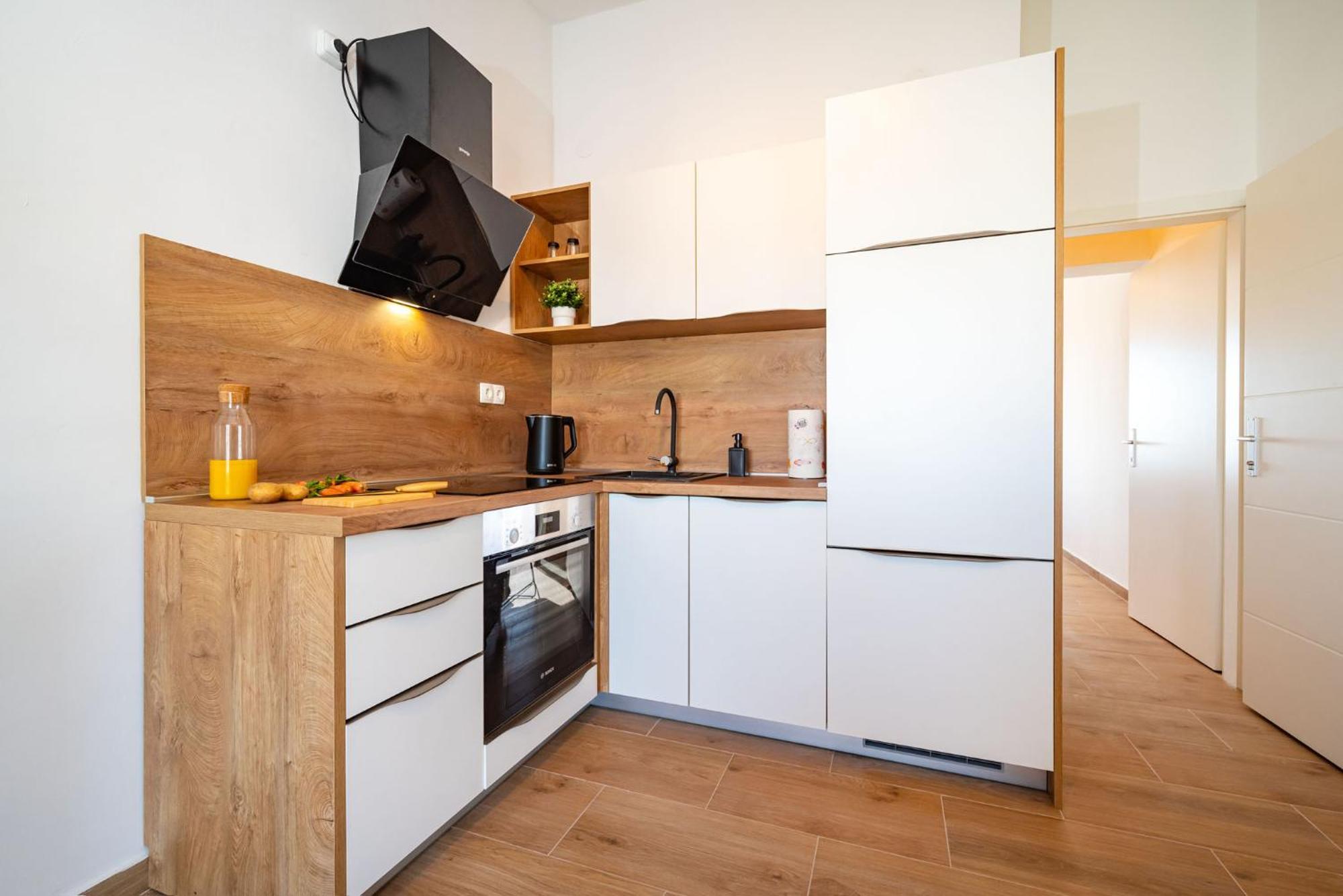 Lucija Mari Apartment Tribunj (Sibenik-Knin)