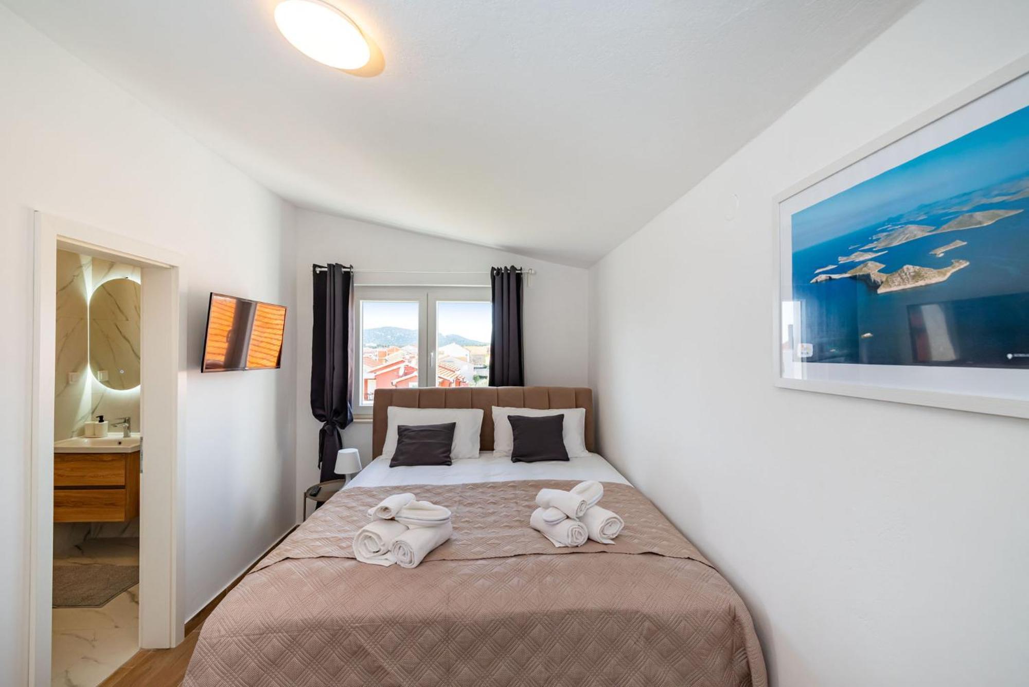 Apartment Lucija Mari *