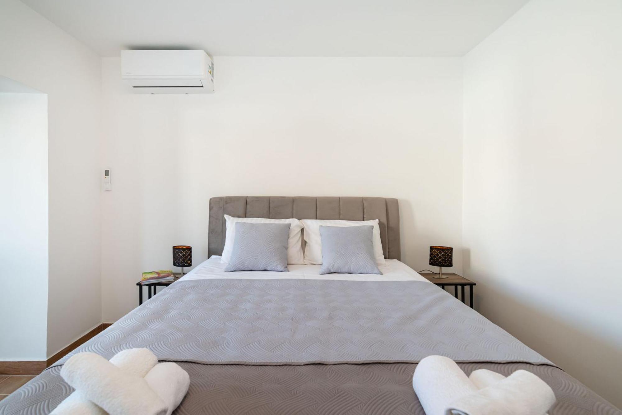 Apartment Lucija Mari Tribunj (Sibenik-Knin)