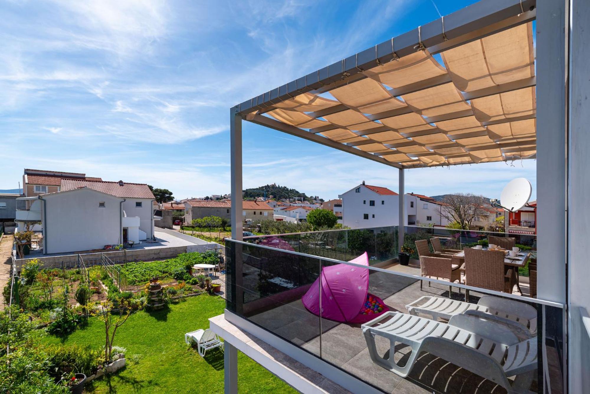 Apartment Lucija Mari Tribunj (Sibenik-Knin)